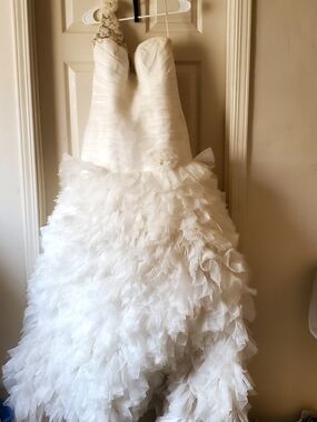 Elegant White Strapless Ruffled Wedding Dress
